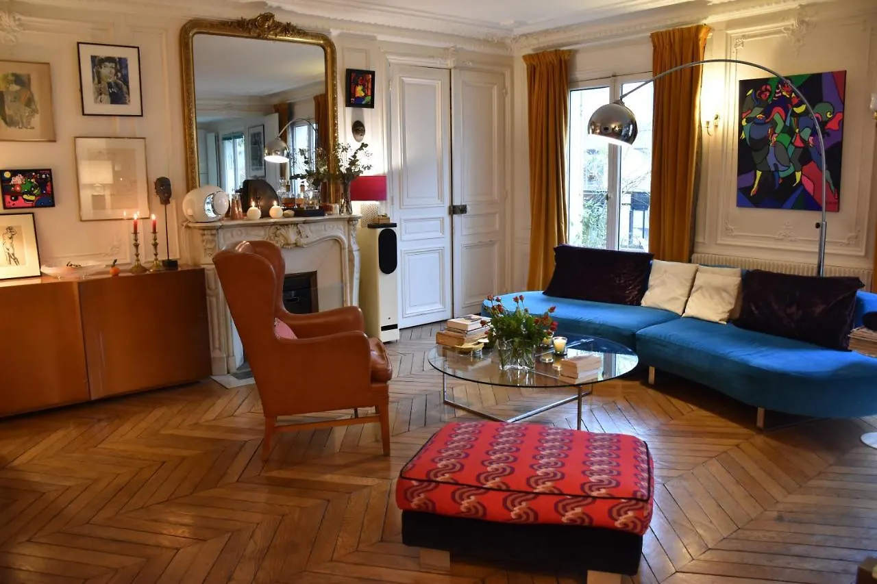 Rue De Paradis Paris