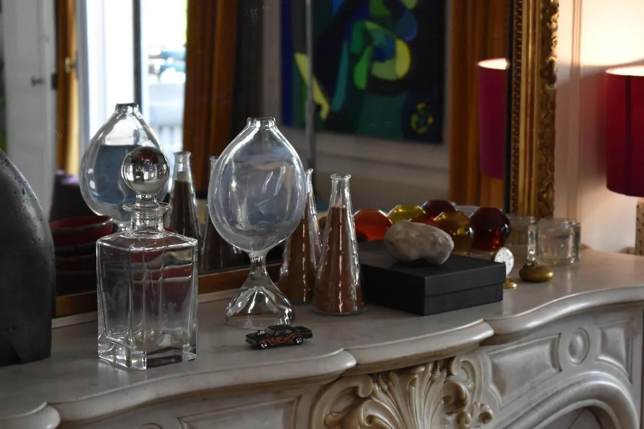 Apartment Rue De Paradis Paris