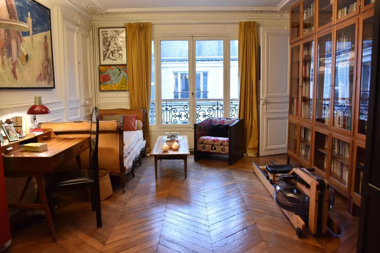 Apartment Rue De Paradis Paris